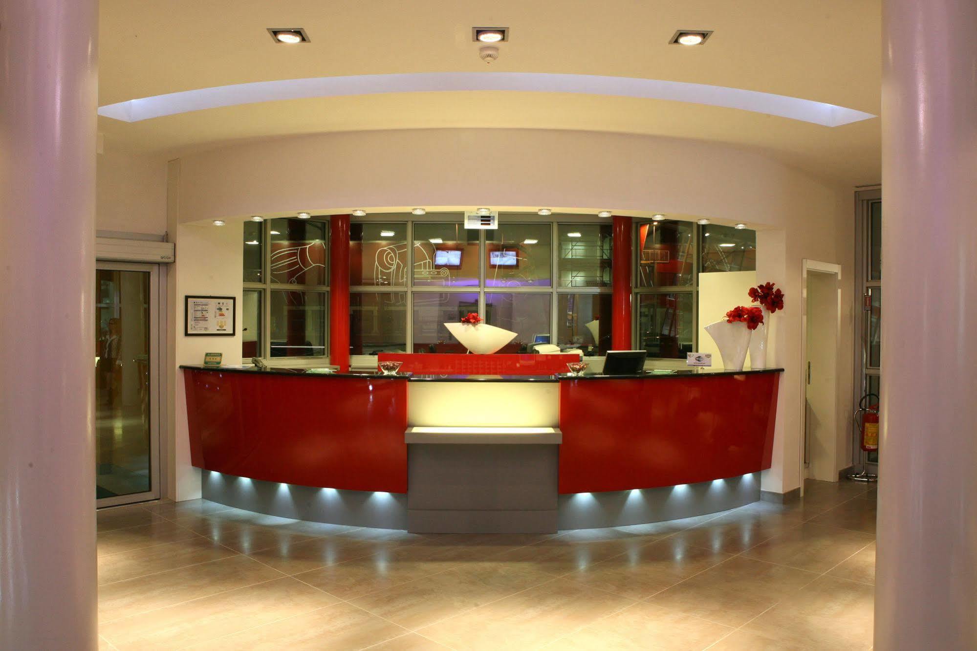 Hotel Mito Оссона Экстерьер фото